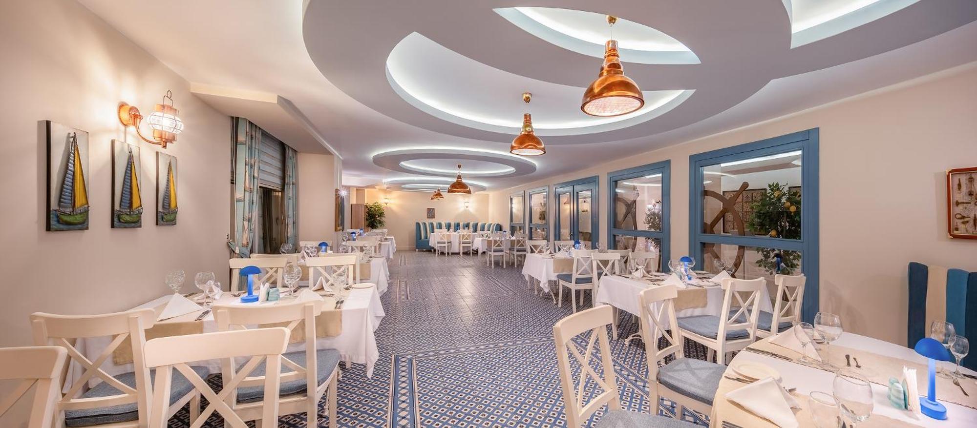 Royal Garden Beach Hotel Konaklı Εξωτερικό φωτογραφία